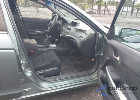 2008 Honda Accord 2.4 Ex z USA, uszkodzony, nr VIN 1HGCP26798A036608